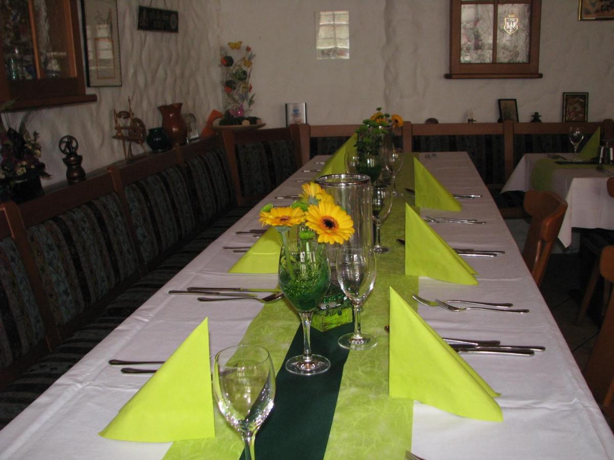 Restaurant / Pension Mainzer Tor Alsfeld Exterior foto